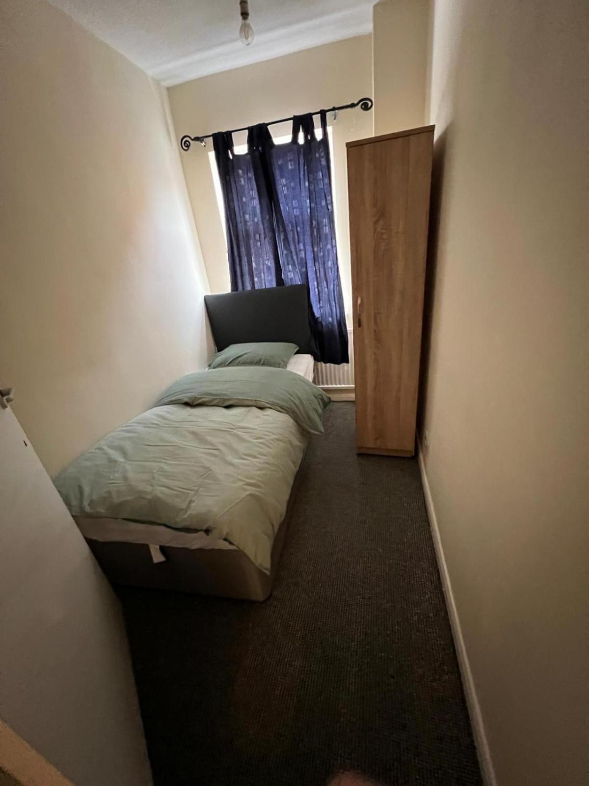 Вилла 210 Welford Road Лестер Экстерьер фото