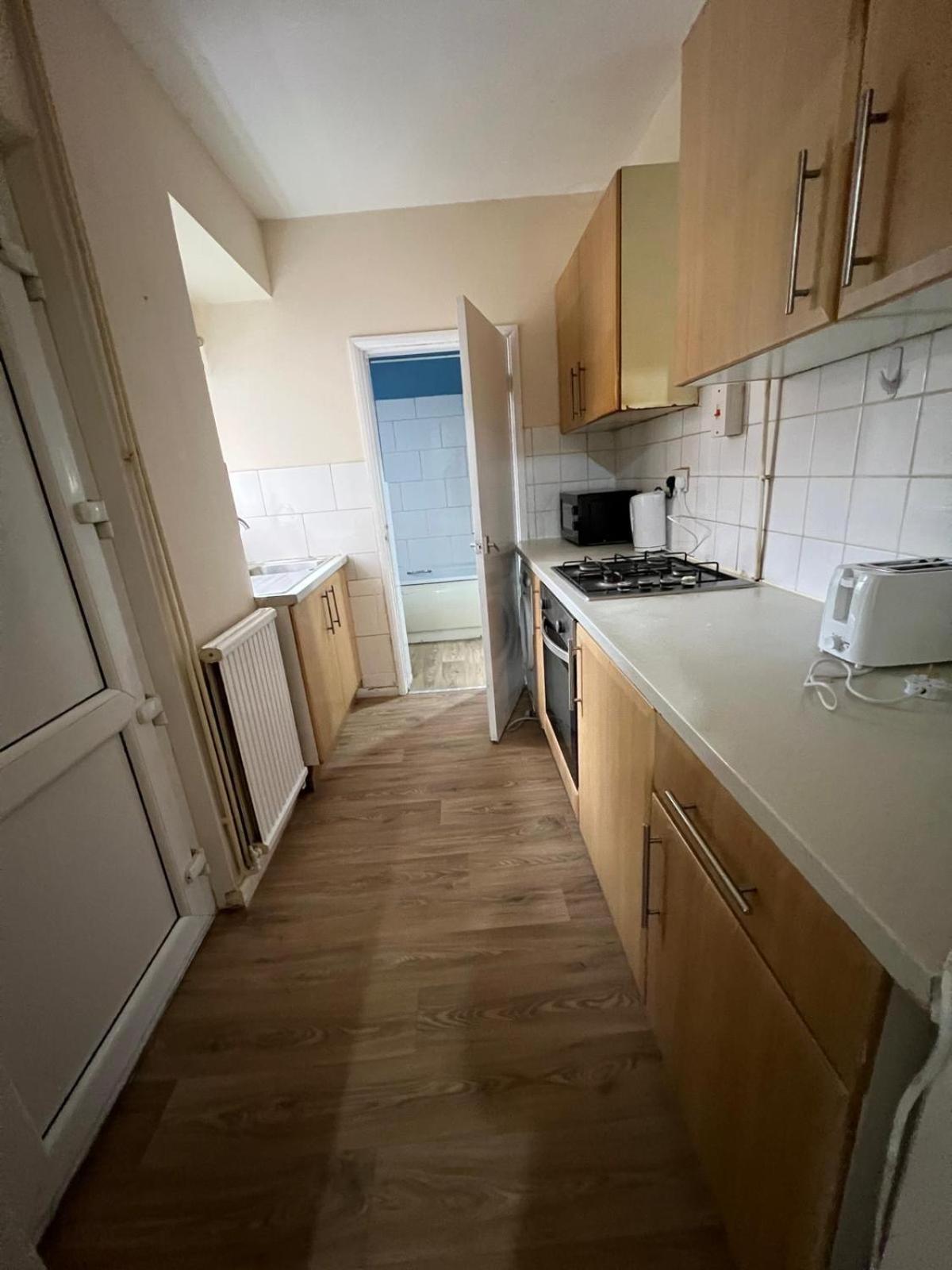 Вилла 210 Welford Road Лестер Экстерьер фото